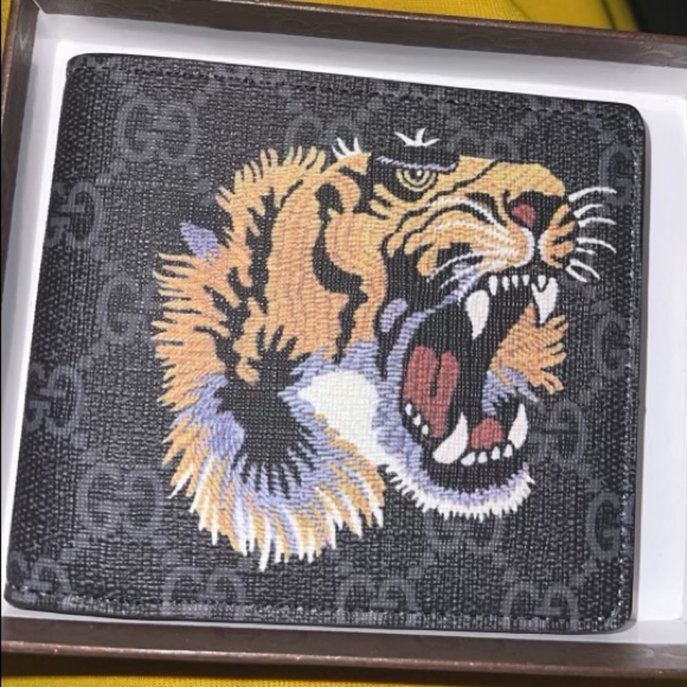 Gucci wallet
